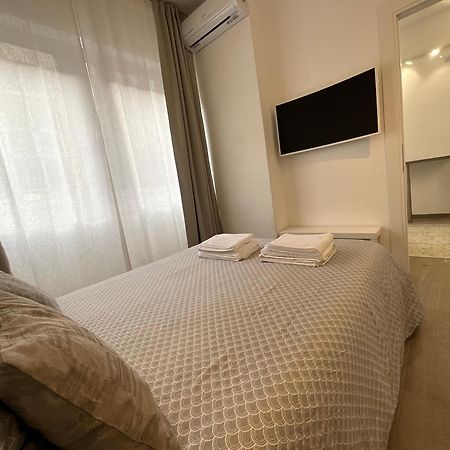 Bilocale San Giovanni Design Apartament Apartment Рим Екстериор снимка